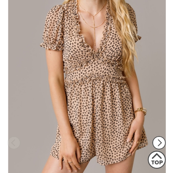 Francesca’s- Trixxi Cheetah Romper Sz Small - Picture 1 of 4